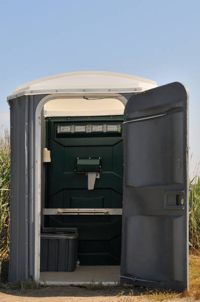 Portable Toilet Options We Offer in North Miami Beach, FL